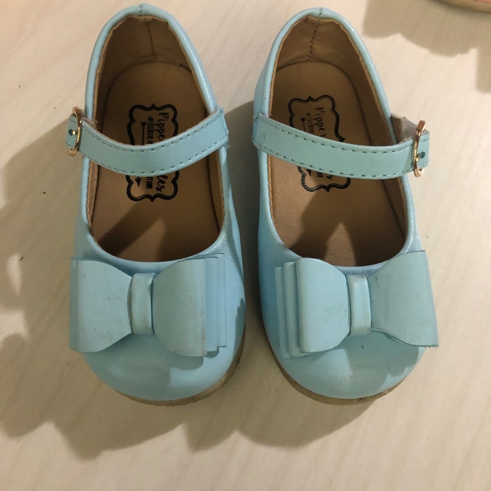 Baby Blue  and pink piperdoodles toddler bow shoes